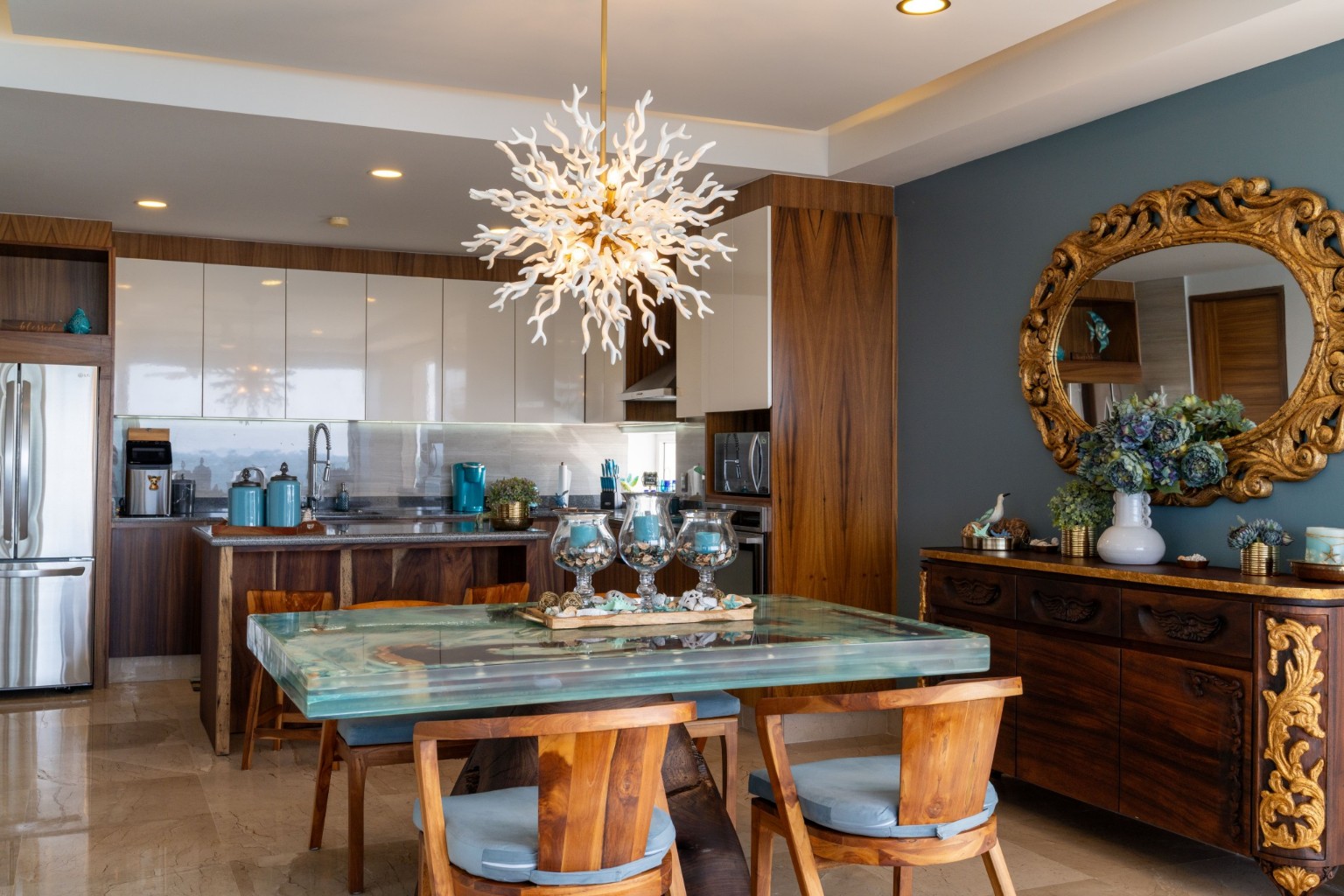 Residence 904 · Photo 8