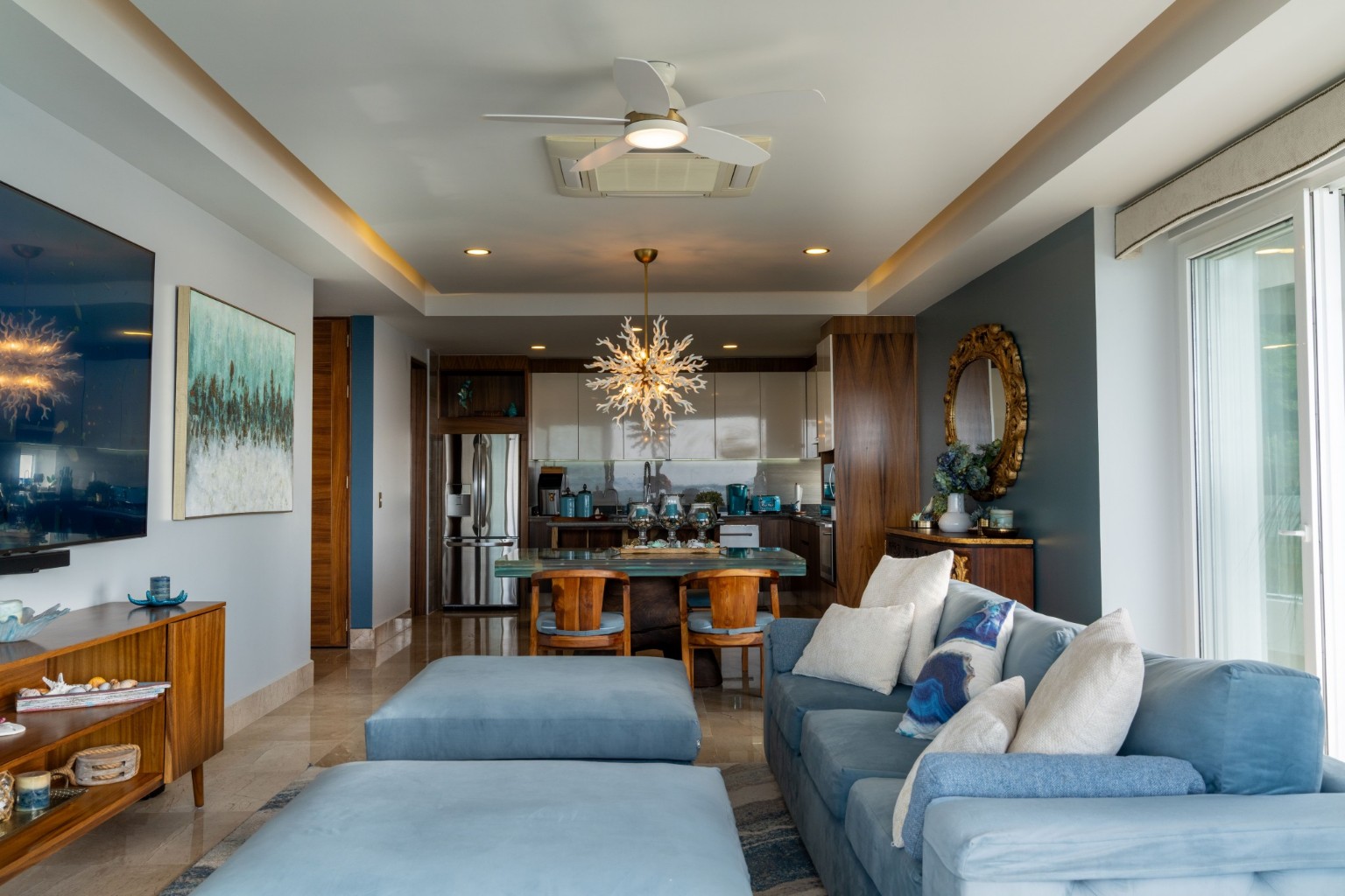 Residence 904 · Photo 13