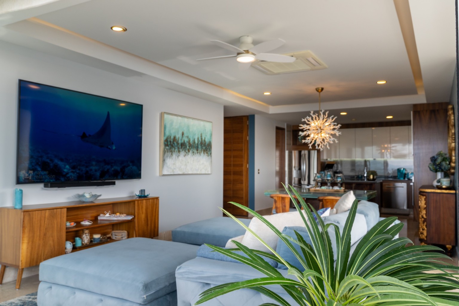 Residence 904 · Photo 14
