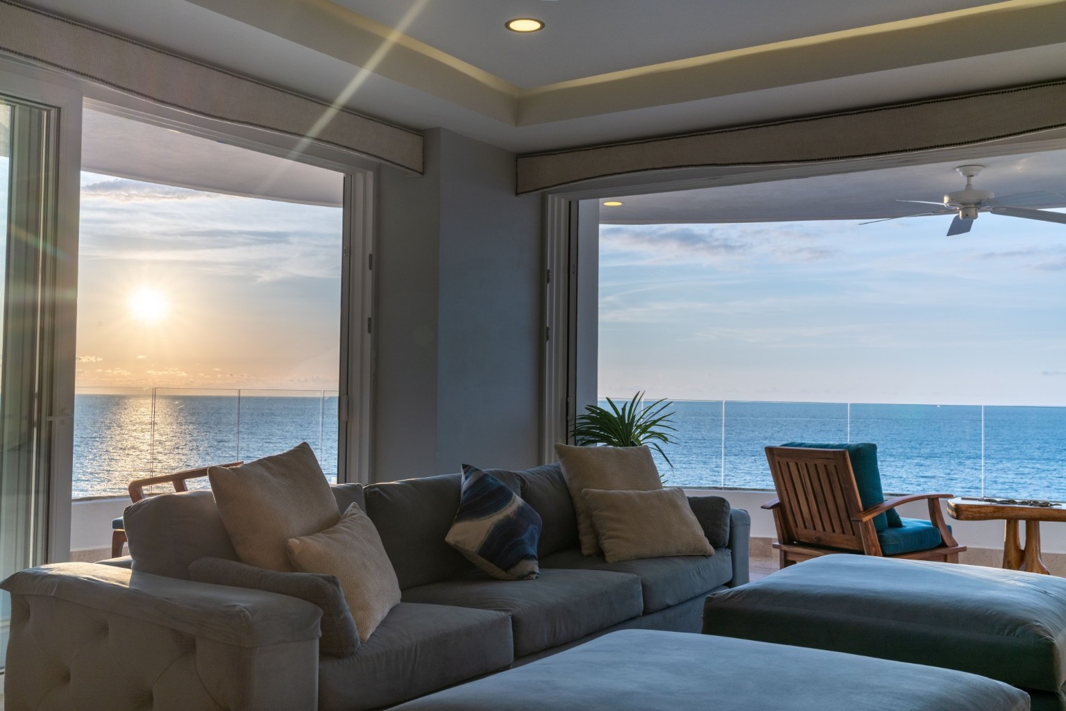 Residence 904 · Photo 27