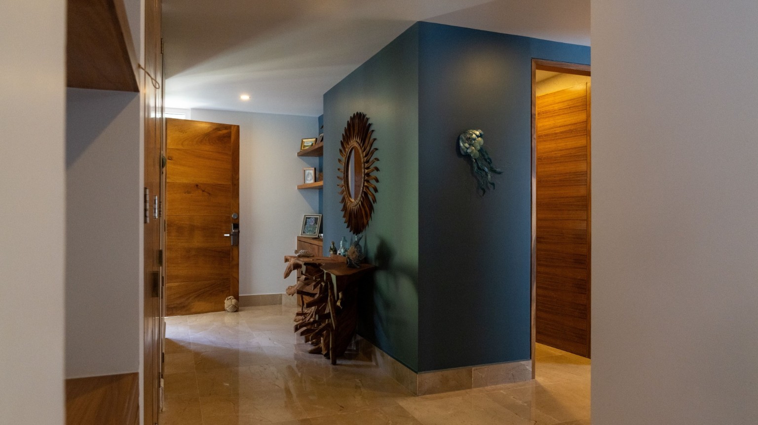 Residence 904 · Photo 39